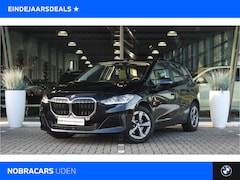 BMW 2-serie Active Tourer - 218i Automaat / Comfort Access / Adaptieve LED / Parking Assistant Plus / Head-Up / Live C