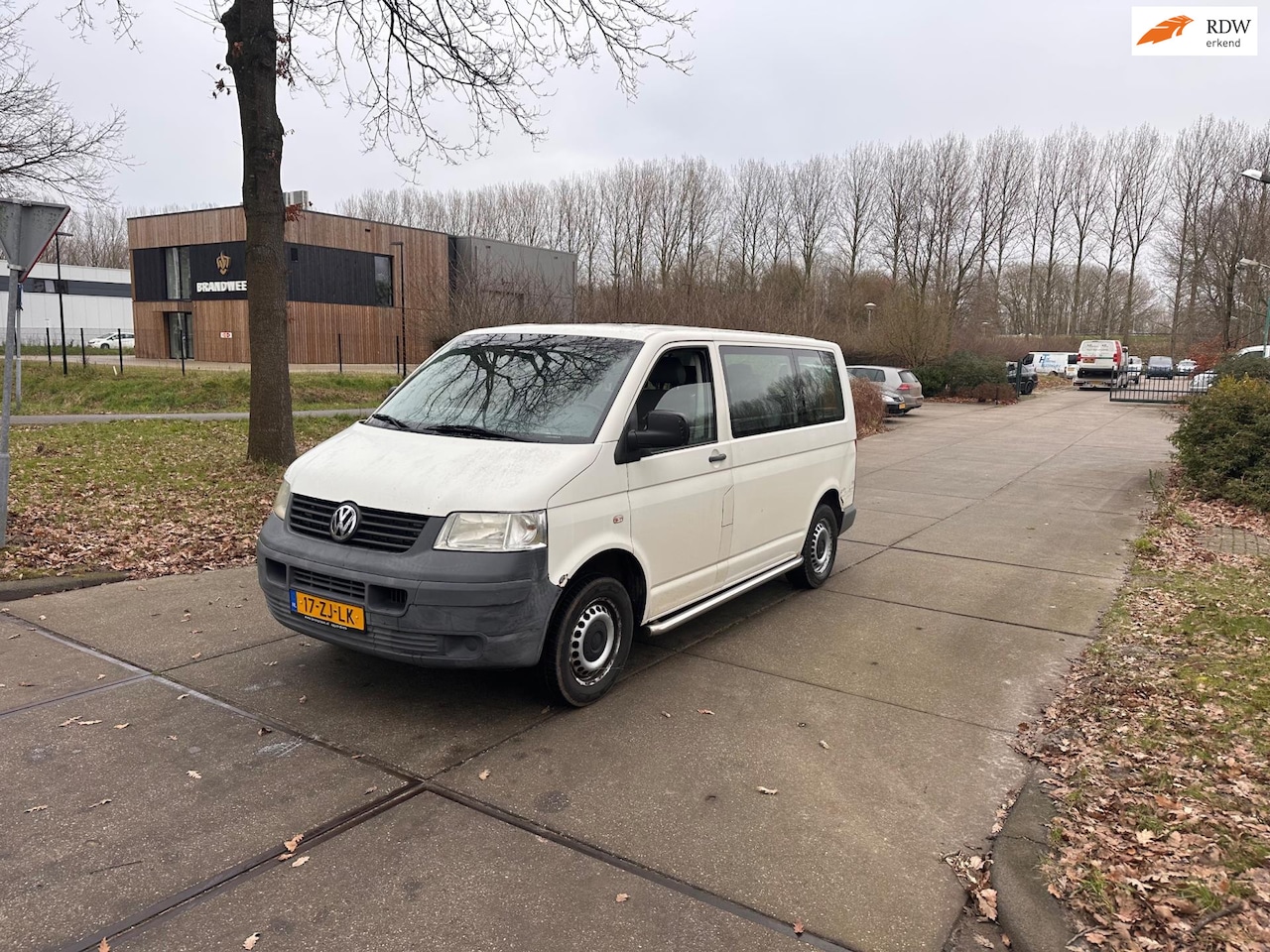 Volkswagen Transporter Kombi - 1.9 TDI 300 Baseline. 9Persoons.Airco.Airco.9Persoons - AutoWereld.nl