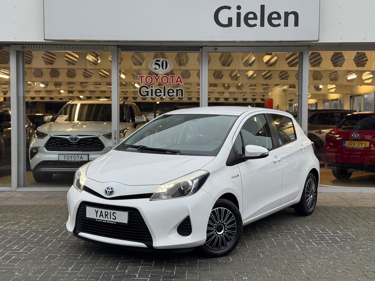 Toyota Yaris - 1.5 Full Hybrid Aspiration | 2e eigenaar, Cruise control, Parkeercamera, Climate control, - AutoWereld.nl