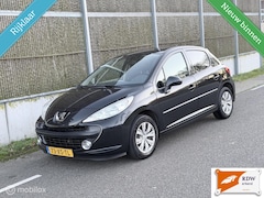 Peugeot 207 - 1.6 VTi XS Pack NAP/AIRCO/PARKEERSENSOREN/NETTE AUTO