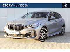 BMW 1-serie - 118i High Executive M Sport Automaat / Panoramadak / Sportstoelen / Achteruitrijcamera / A