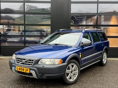 Volvo XC70 - 2.4 D5 AWD Automaat Ocean Race Schuifdak Leer