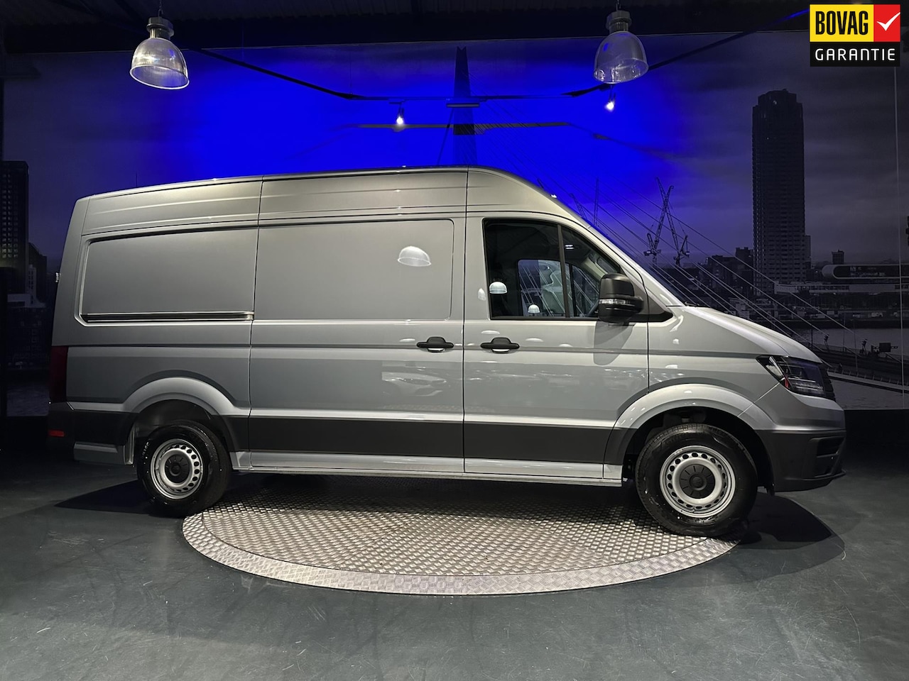Volkswagen Crafter - 30 2.0 TDI L3H3 Highline *Facelift*Led*Camera* - AutoWereld.nl