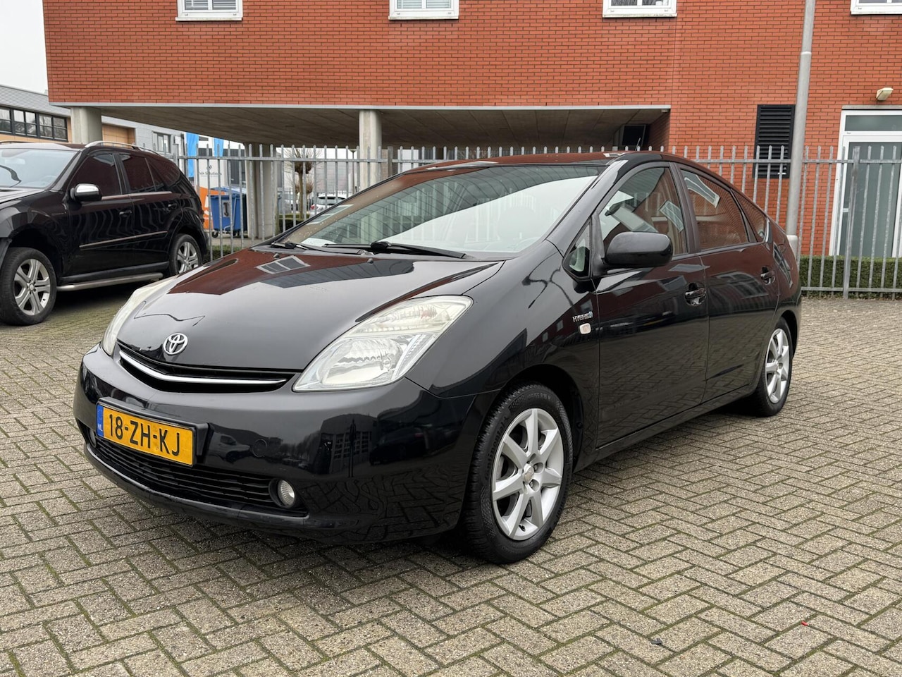 Toyota Prius - 1.5 VVT-i Business Edition|Airco|Trekhaak|Cruise| - AutoWereld.nl
