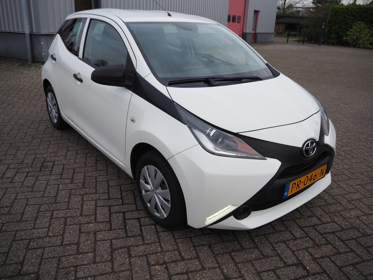 Toyota Aygo - 1.0 VVT-i x-fun 1.0 VVT-i x-fun - AutoWereld.nl