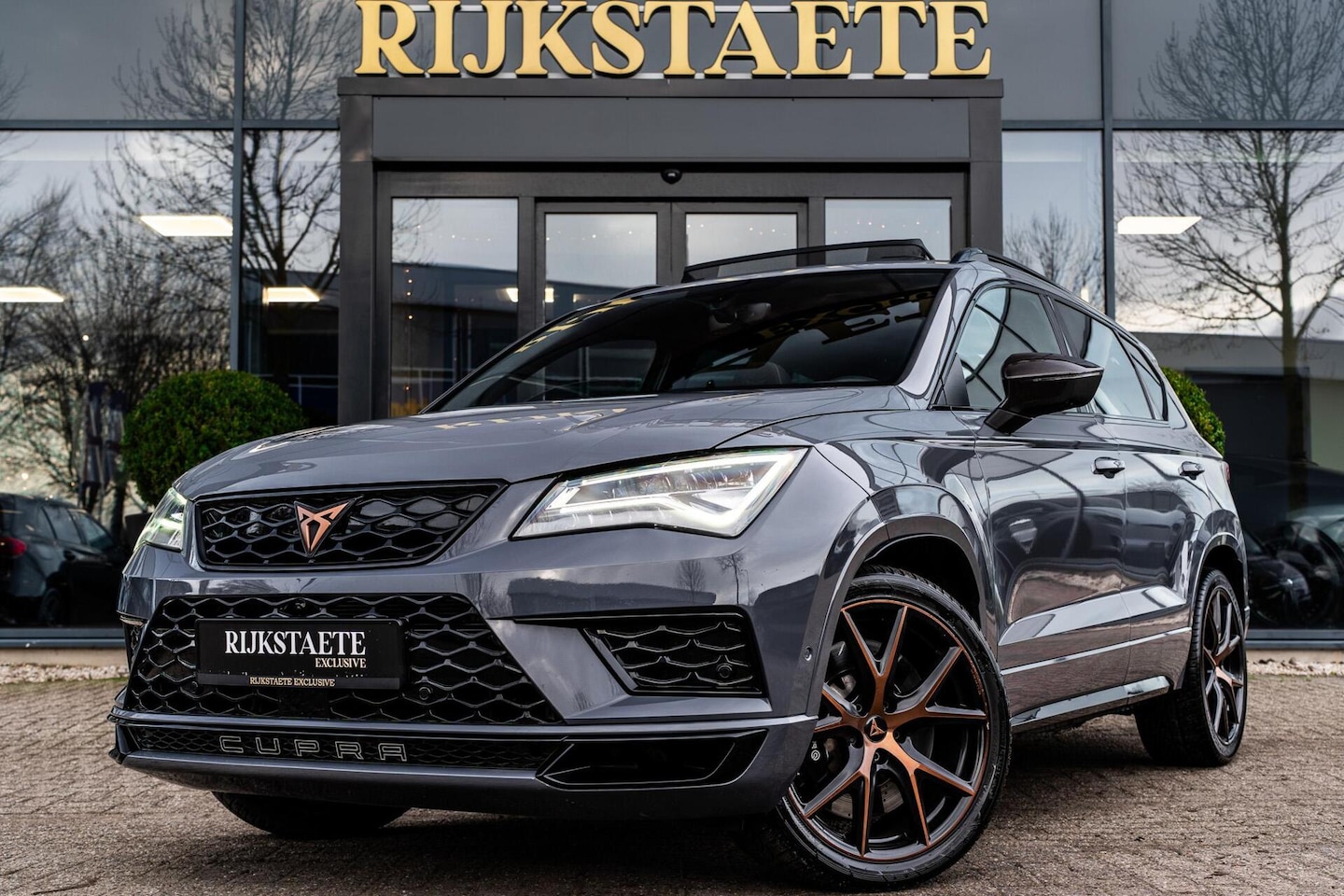 CUPRA Ateca - 2.0 TSI 4DRIVE|PANO|BEATS|CAMERA|360° CAM|19'' - AutoWereld.nl