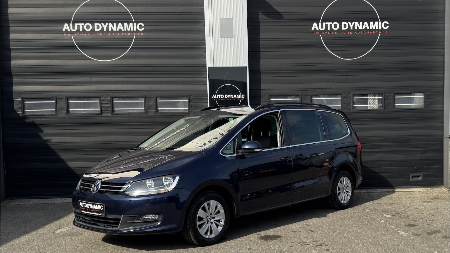 Volkswagen Sharan - 1.4 TSI Highline 7p. 1.4 TSI Highline 7p. - AutoWereld.nl