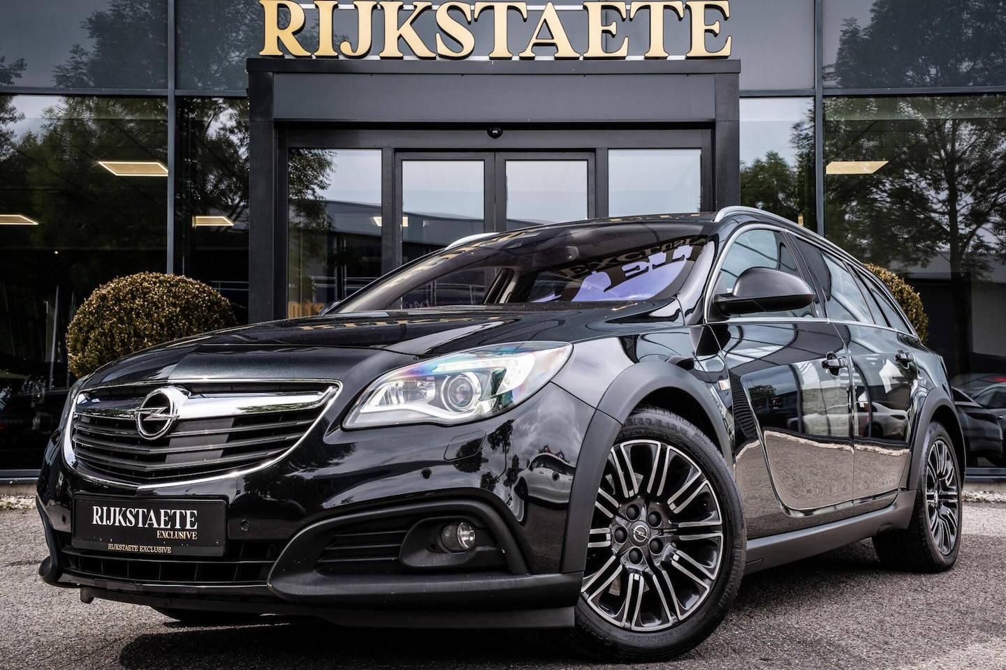 Opel Insignia Country Tourer - 2.0 T Cosmo 4x4|ACC|18''|MEMORY - AutoWereld.nl