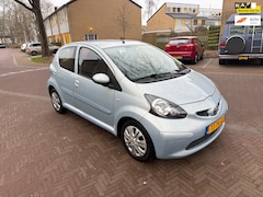 Toyota Aygo - AUTOMAAT / Airco / 5 deurs / Leuke auto
