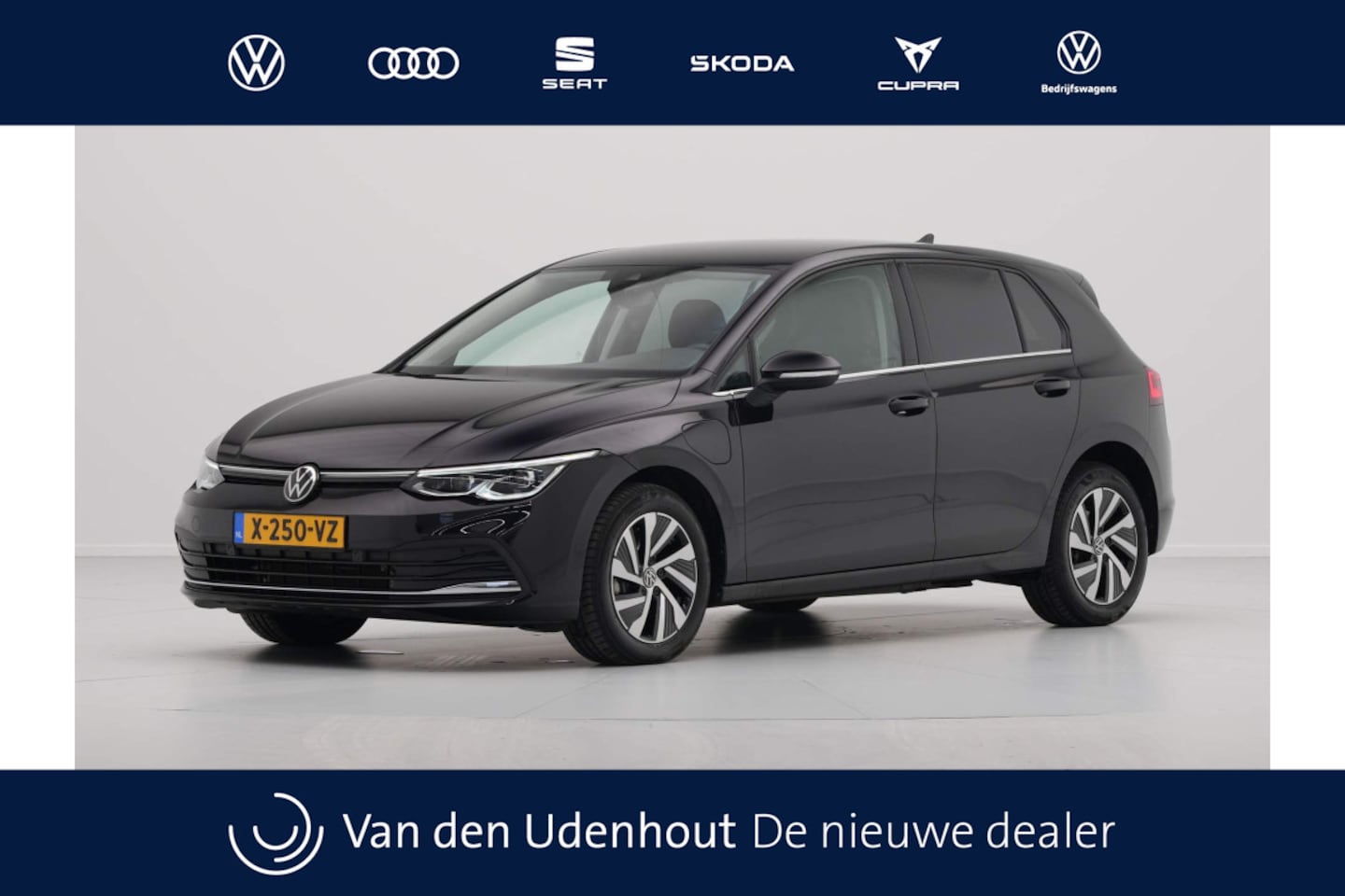 Volkswagen Golf - 1.4 eHybrid 204pk Style Navigatie Massage Camera Led - AutoWereld.nl