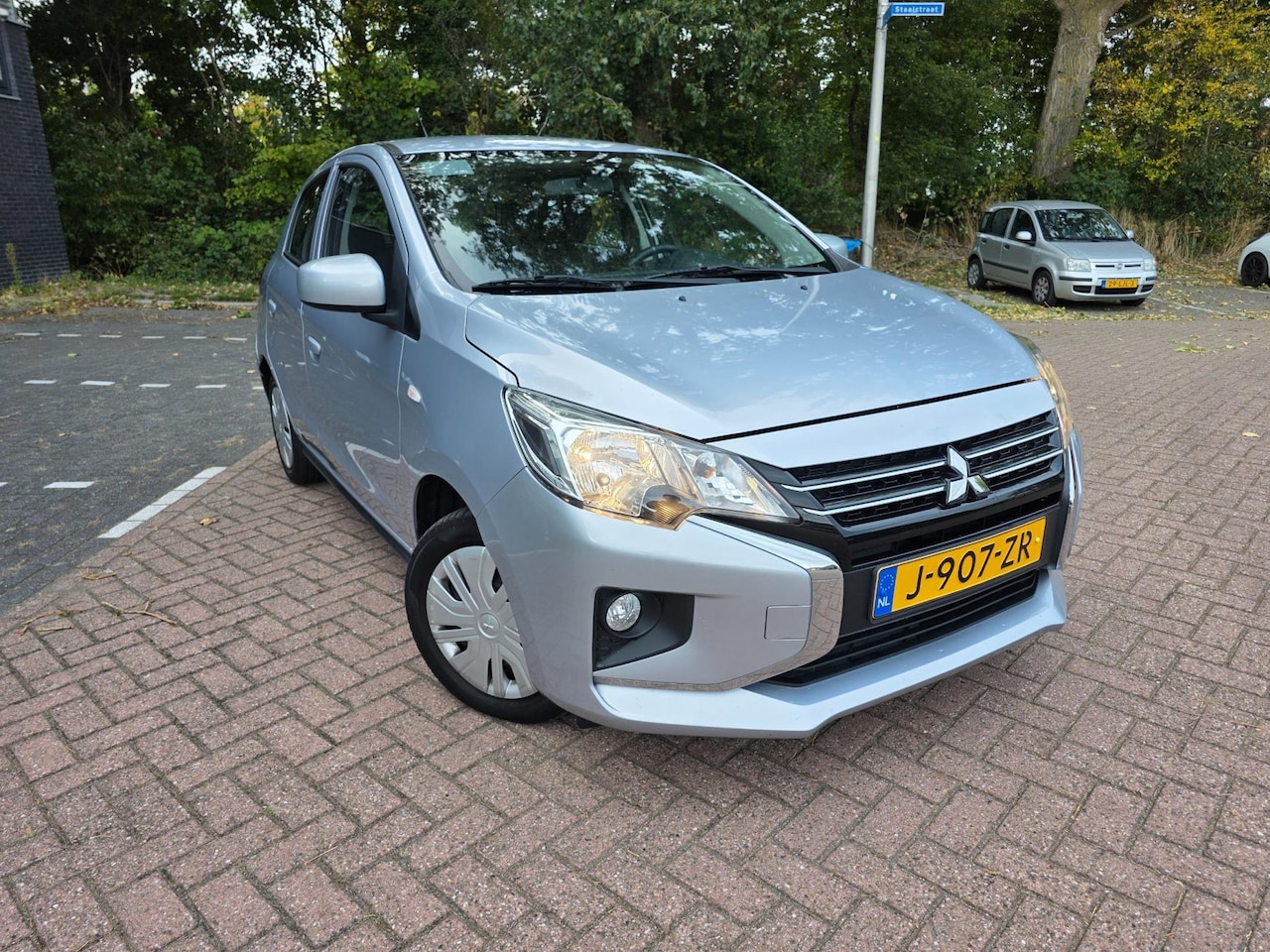 Mitsubishi Space Star - 1.0 Cool+ | 5-deurs| AIRCO - AutoWereld.nl