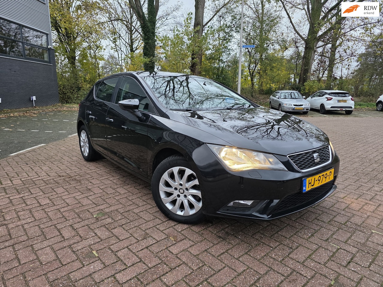 SEAT Leon - 1.2 TSI Style Airco Stoelverwarming 6 BAK NEW APK - AutoWereld.nl