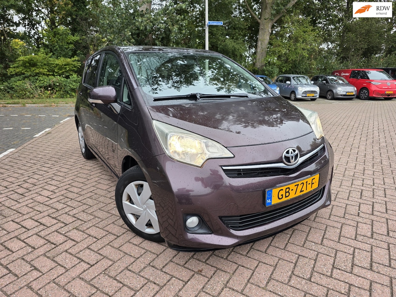 Toyota Verso S - 1.3 VVT-i Aspiration GLAS DAK AIRCO 5DR Volledig onderhouden - AutoWereld.nl