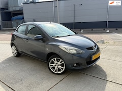 Mazda 2 - 2 1.5 GT-L Stoelverwarming Airco ramen voor en achter elektrische