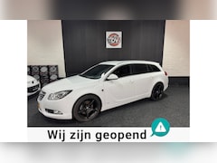 Opel Insignia Sports Tourer - 2.0 T OPC LINE AUTOMAAT STL VERW PDC XENON