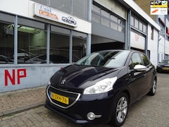 Peugeot 208 - 1.2 PureTech Style Pack Plus