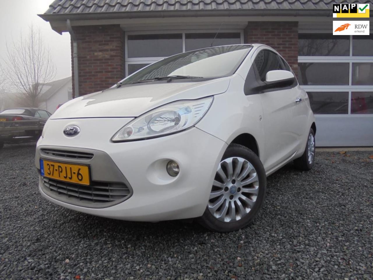 Ford Ka - 1.2 Titanium X start/stop / weinig km / parelmoer / NAP - AutoWereld.nl