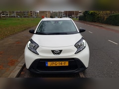 Toyota Aygo X - 1.0 VVT-i MT play