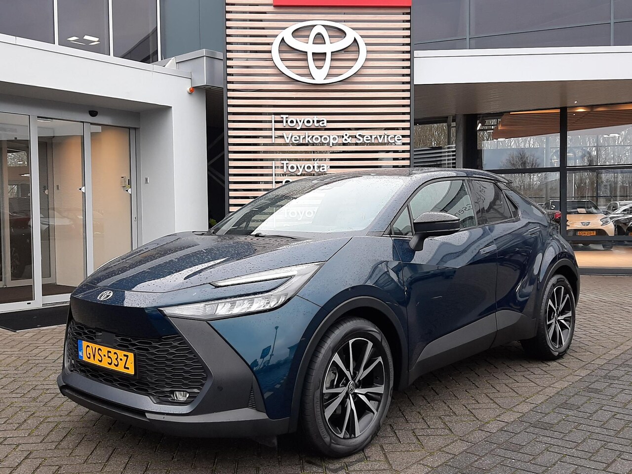 TOYOTA C-HR