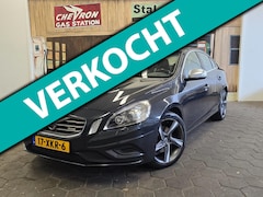 Volvo S60 - 1.6 T3 R-Design / AIRCO / CRUISE / N.A.P /