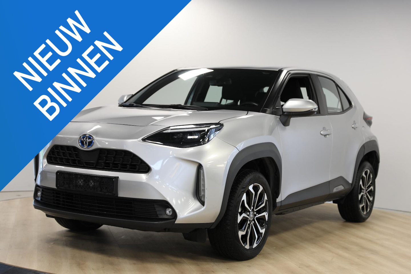 Toyota Yaris Cross - 1.5 Hybrid Dynamic | Apple Carplay | Keyless | Camera - AutoWereld.nl