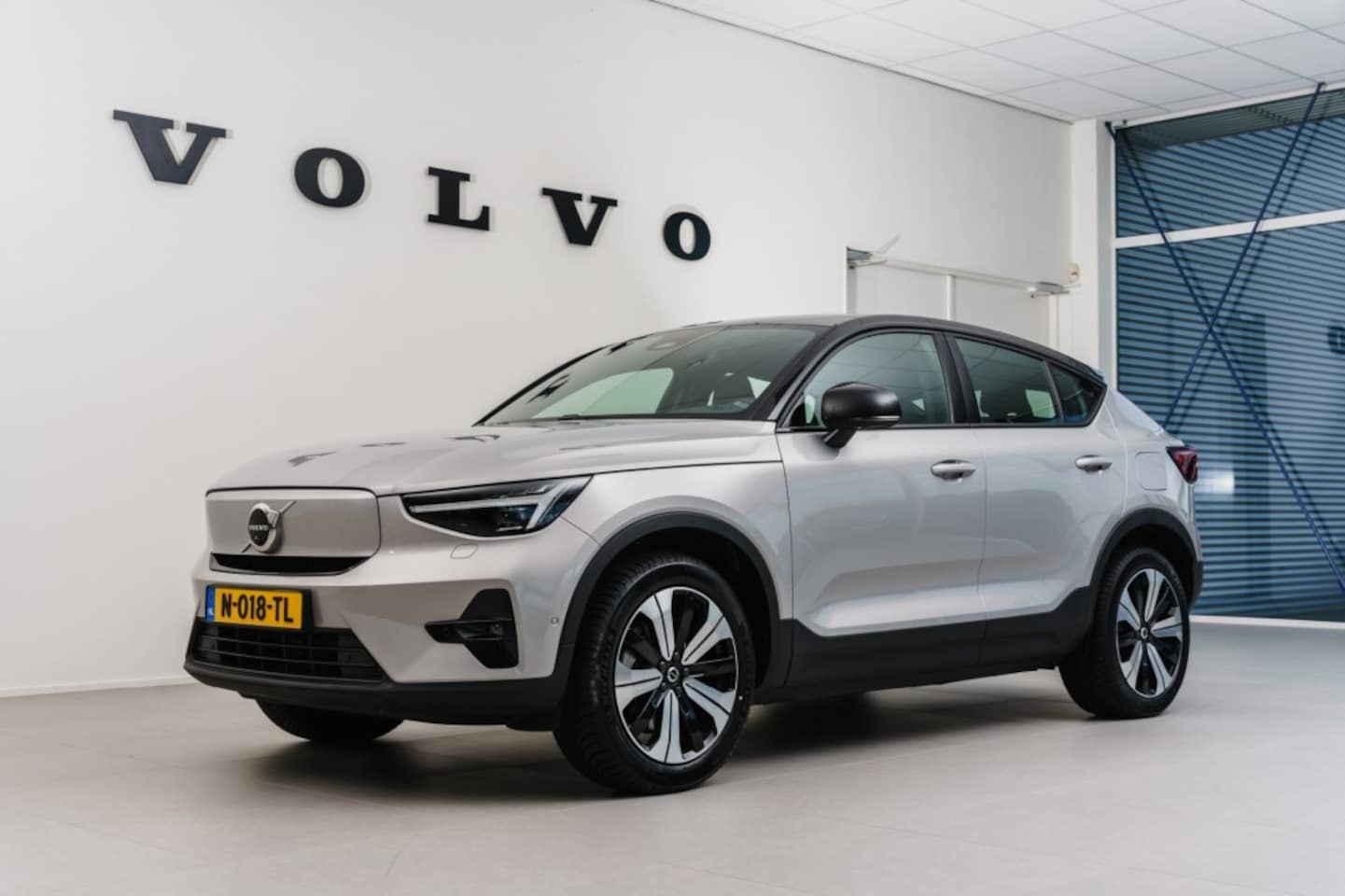 Volvo C40 - Recharge Twin  Electric Intro Edition - AutoWereld.nl