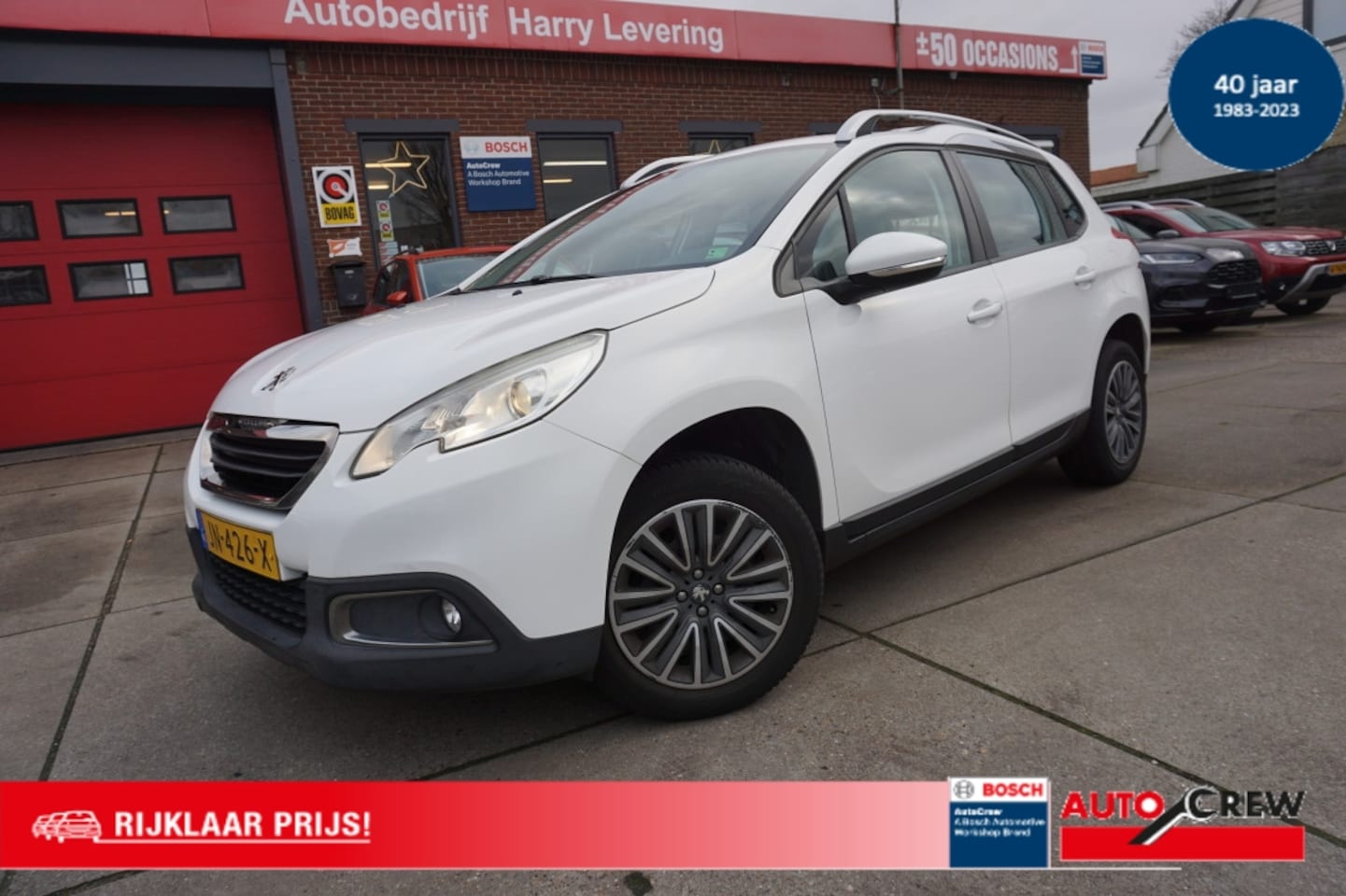 Peugeot 2008 - 1.2 PureTech 82pk Blue Lion Navagatie - AutoWereld.nl