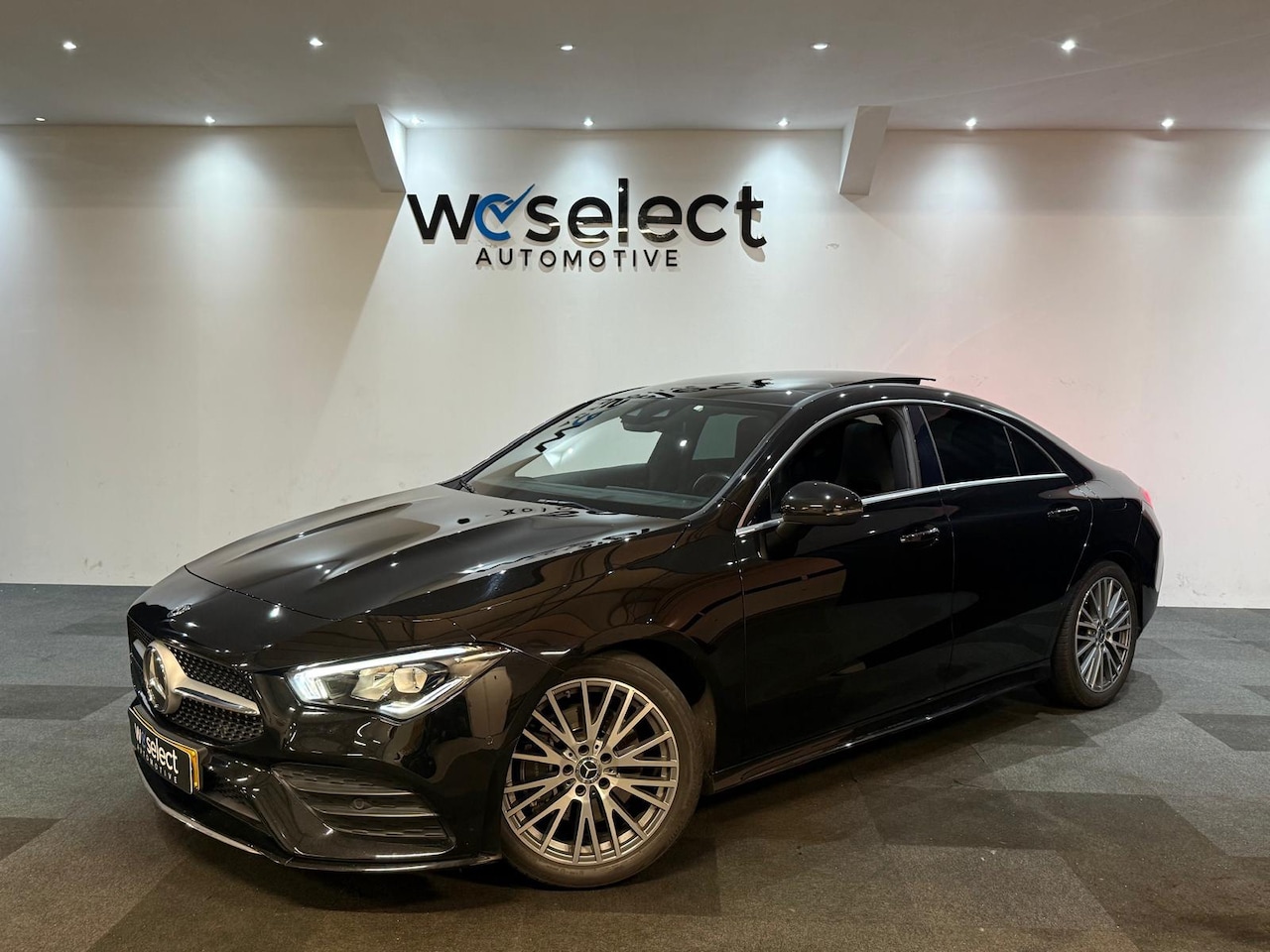 Mercedes-Benz CLA-Klasse - 200 AMG Pano l Led l Camera l Stoelverwarming l Cruise - AutoWereld.nl