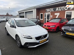Volvo V40 Cross Country - 1.5 T3 Dynamic Edition
