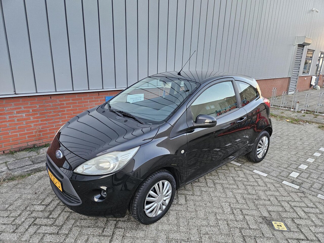 FORD KA