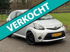 Toyota Aygo - 1.0 VVT-i Now /Airco/5-Deurs/