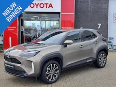Toyota Yaris Cross - 1.5 Hybrid Dynamic STOELVERWARMING VOORSTOELEN PDC VOOR EN ACHTER ACHTERUITRIJCAMERA