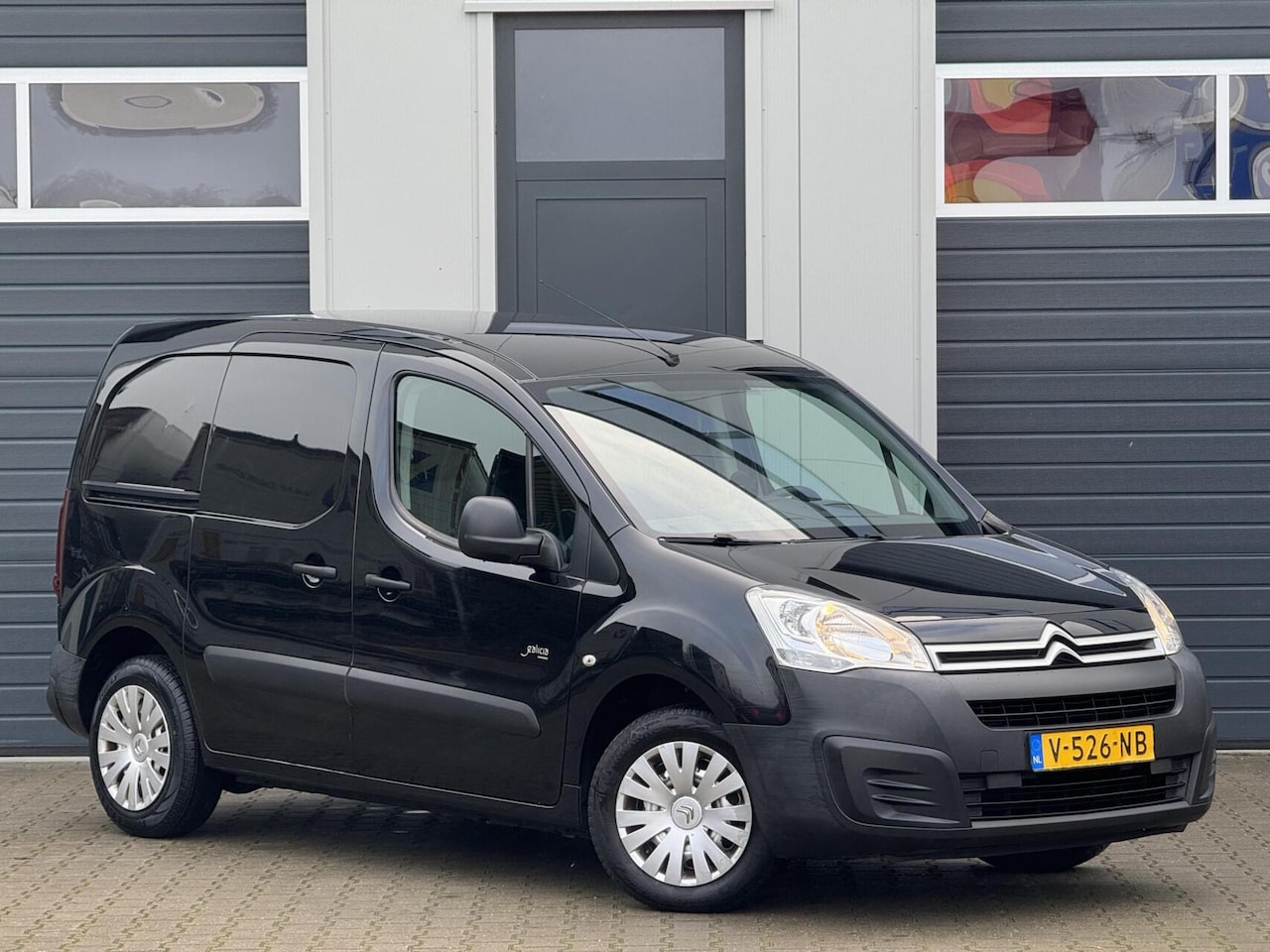 Citroën Berlingo - bestel 1.6 BlueHDI 75 Comfort / Keurige Bus - AutoWereld.nl