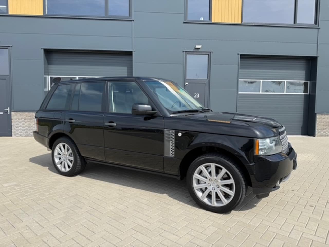 Land Rover Range Rover - 5.0 V8 Supercharged Volledig Dealer onderhouden - AutoWereld.nl