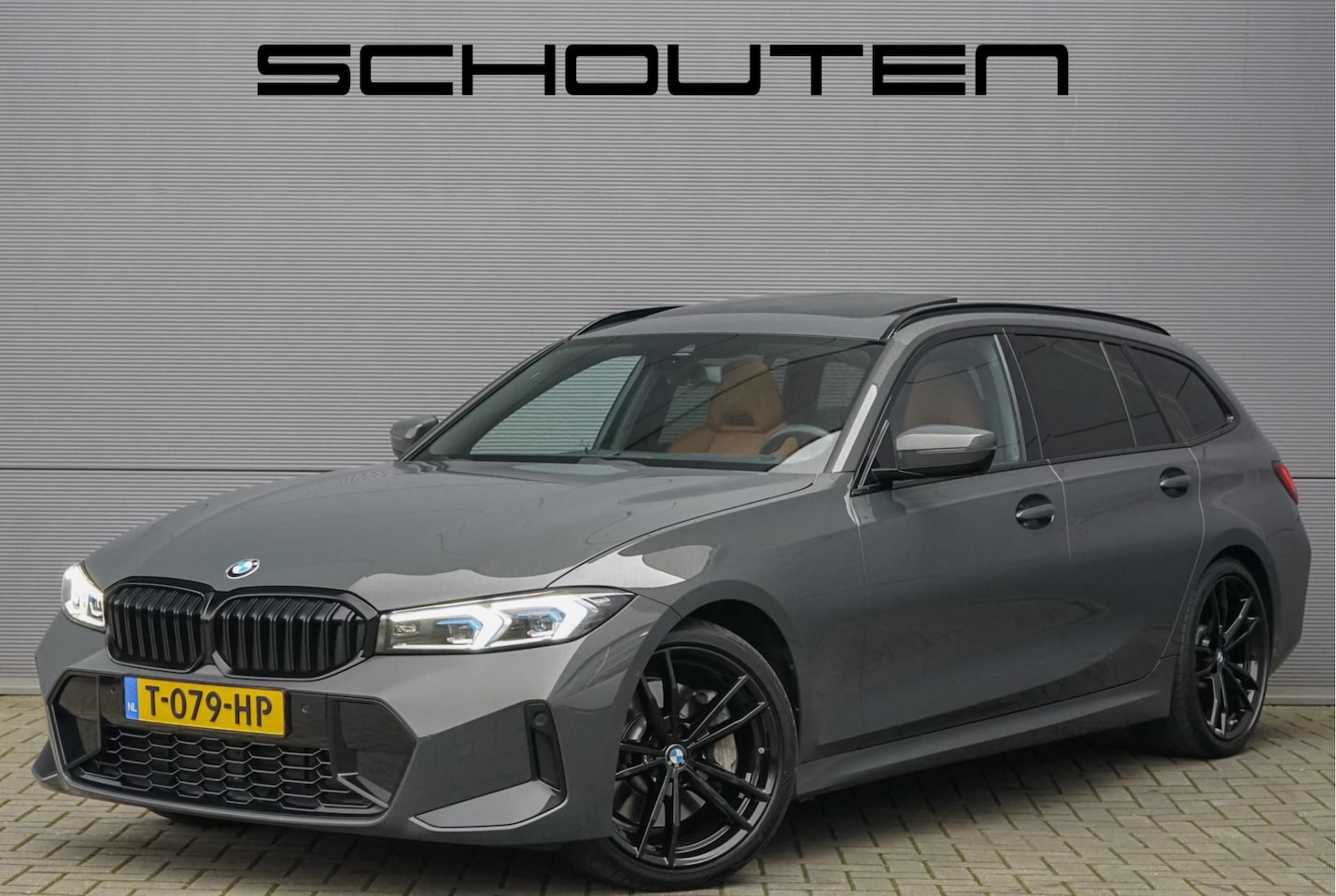 BMW 3-serie Touring - 330i M-Sport M-Stoelen Pano HiFi HUD Camera - AutoWereld.nl
