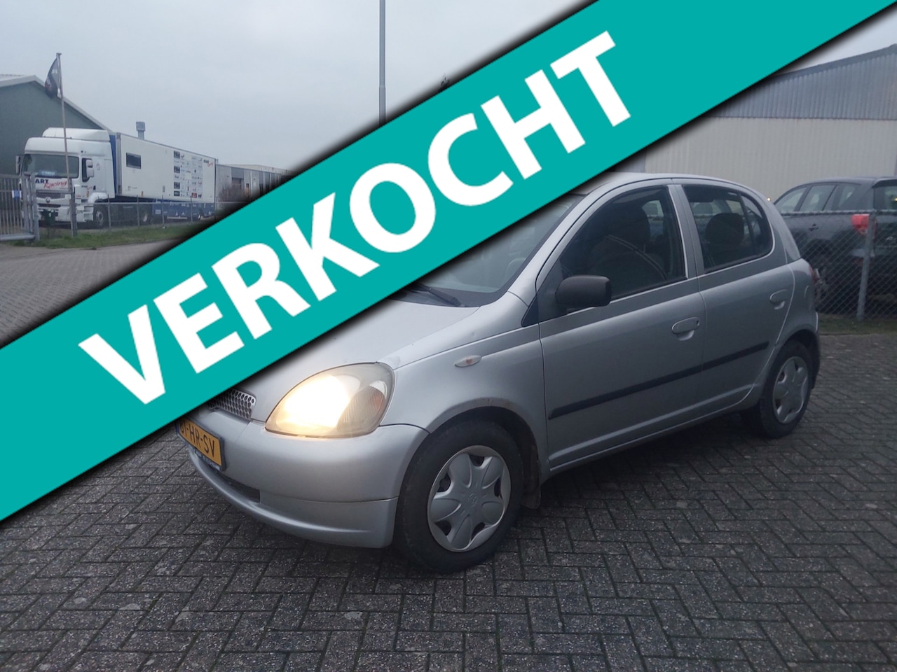 Toyota Yaris - 1.3-16V VVT-i Sol 1.3-16V VVT-i Sol - AutoWereld.nl