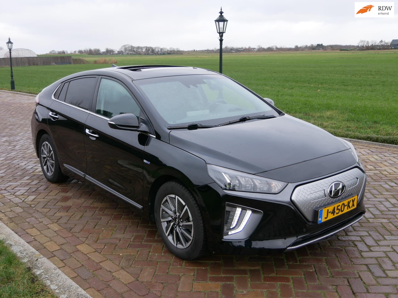 Hyundai IONIQ - Premium EV 38 kWh *FULL* PANO* - AutoWereld.nl