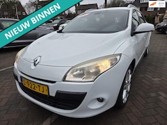 Renault Mégane Estate - 1.4 TCE Dynamique NETTE AUTO RIJDT EN SCHAKELT GOED
