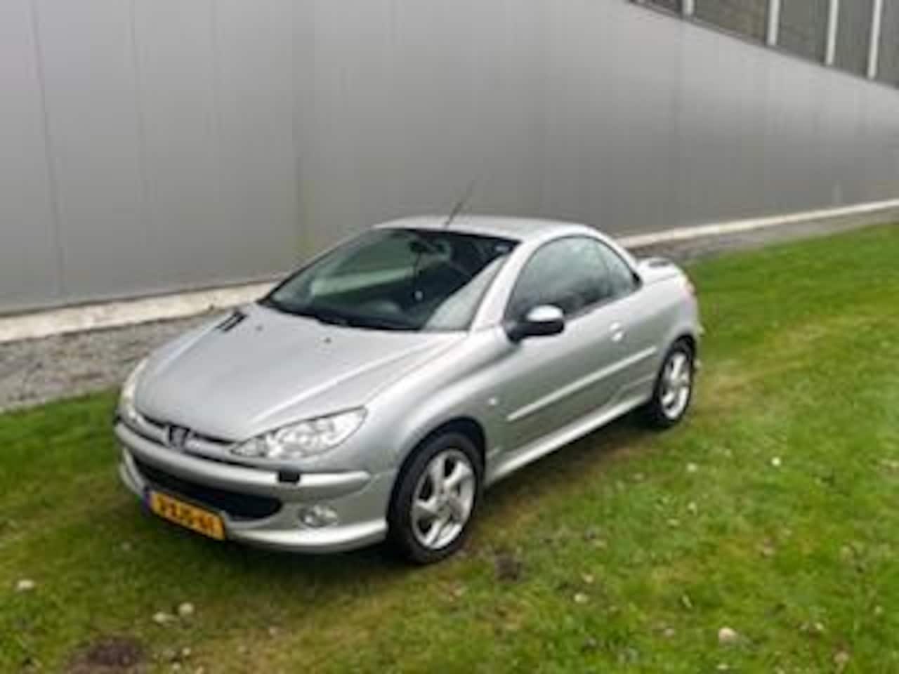 Peugeot 206 CC - 1.6-16V |Airco|APK|Nieuwe Koppeling| - AutoWereld.nl