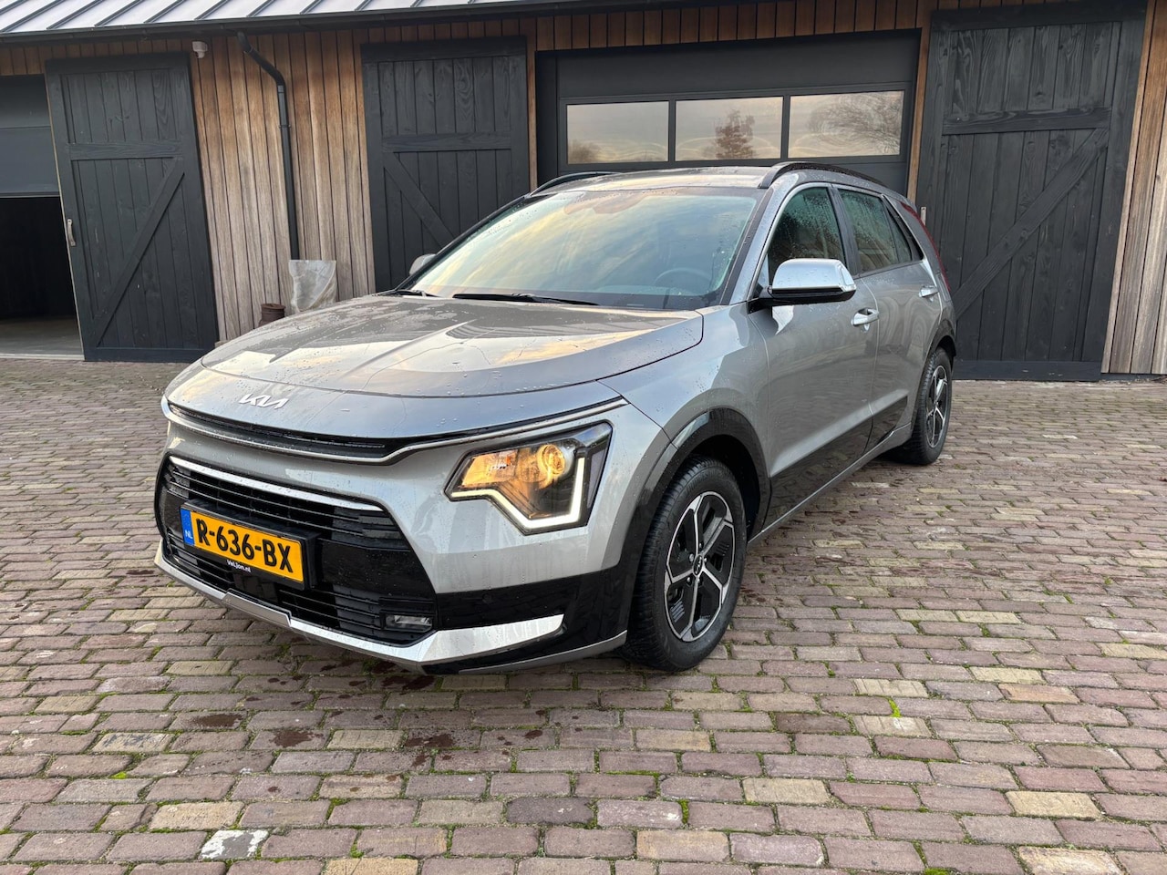 Kia Niro - 1.6 GDi Hybrid ExecutiveLine. TREKHAAK, CAMERA .NAVI, CARPLAY. - AutoWereld.nl