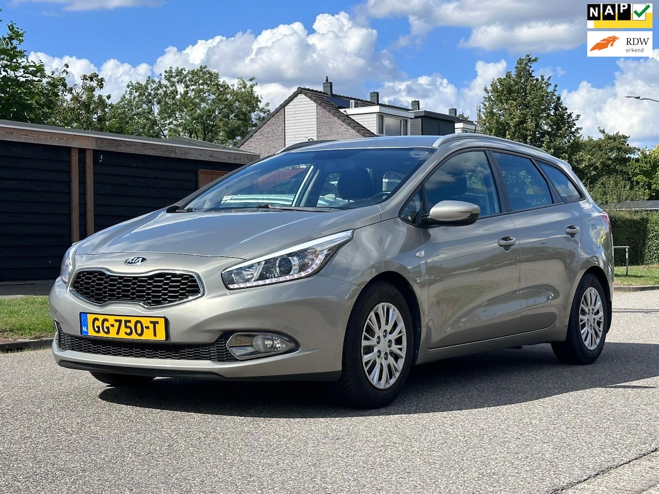 Kia Cee'd Sportswagon - 1.6 GDI ComfortLine Cruise*Airco*Trekhaak*NAP*LM velgen*APK* - AutoWereld.nl