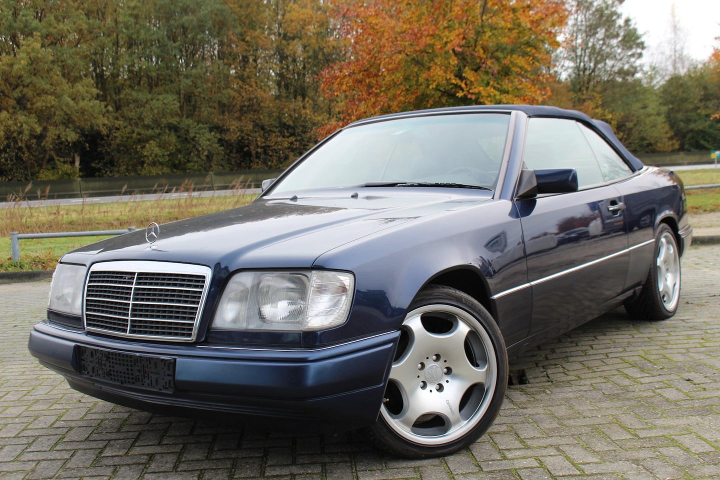 Mercedes-Benz 200-500 (W124) Cabrio - E-Klasse 200 CE NETTE ORIGINELE AUTO! 122000KM! - AutoWereld.nl