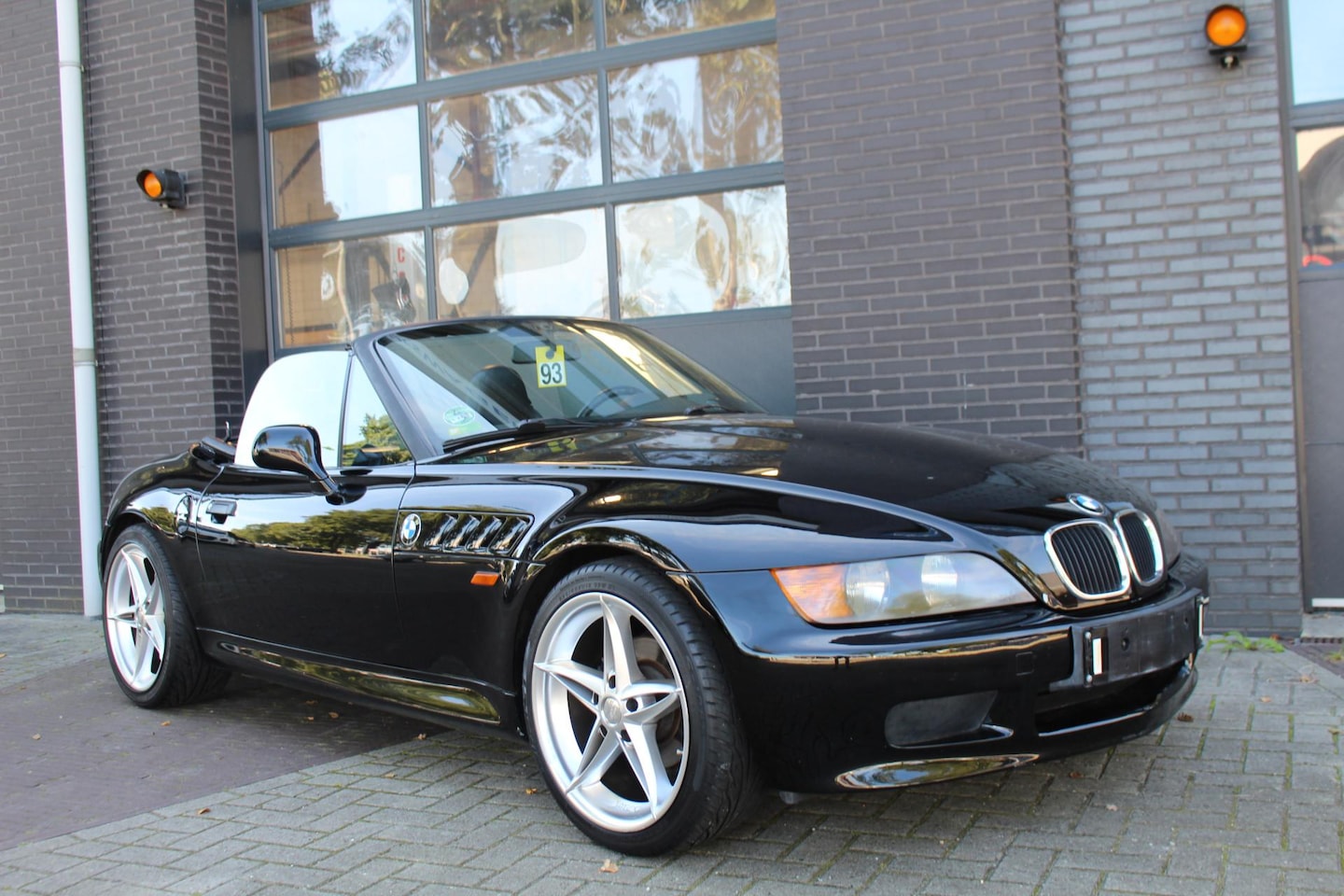 BMW Z3 Roadster - 1.8 NETTE CONDITIE ORIGINEEL! - AutoWereld.nl