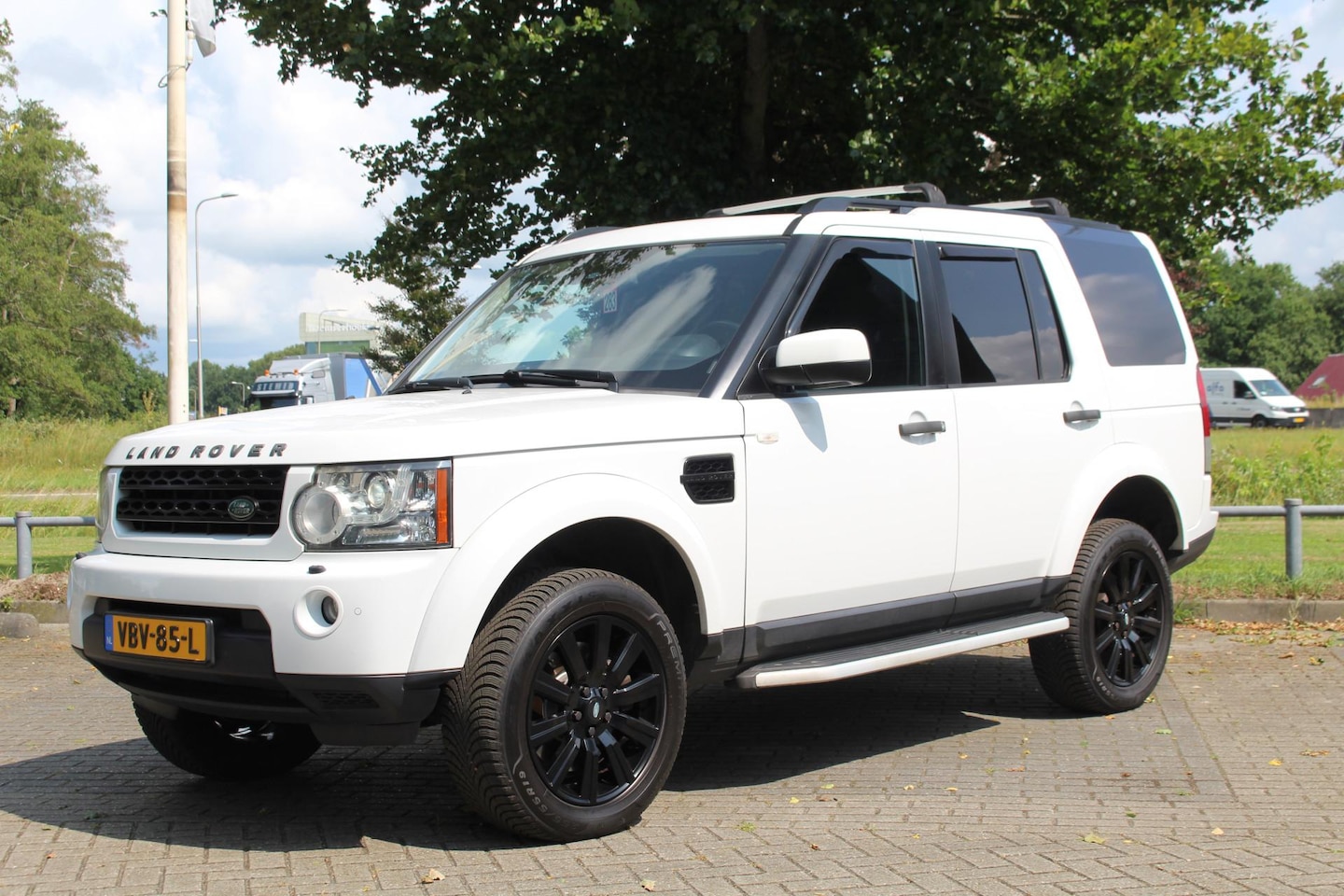 Land Rover Discovery - 3.0 SDV6 HSE 258 pk Grijs Kenteken 2p Navi Leder Zwart, Luchtvering, Xenon, Nette Staat - AutoWereld.nl