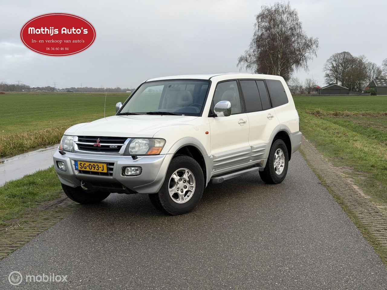 Mitsubishi Pajero - 3.5-24V V6 GLS Long Body benzine 7 persoons! Youngtimer! 4x4! - AutoWereld.nl