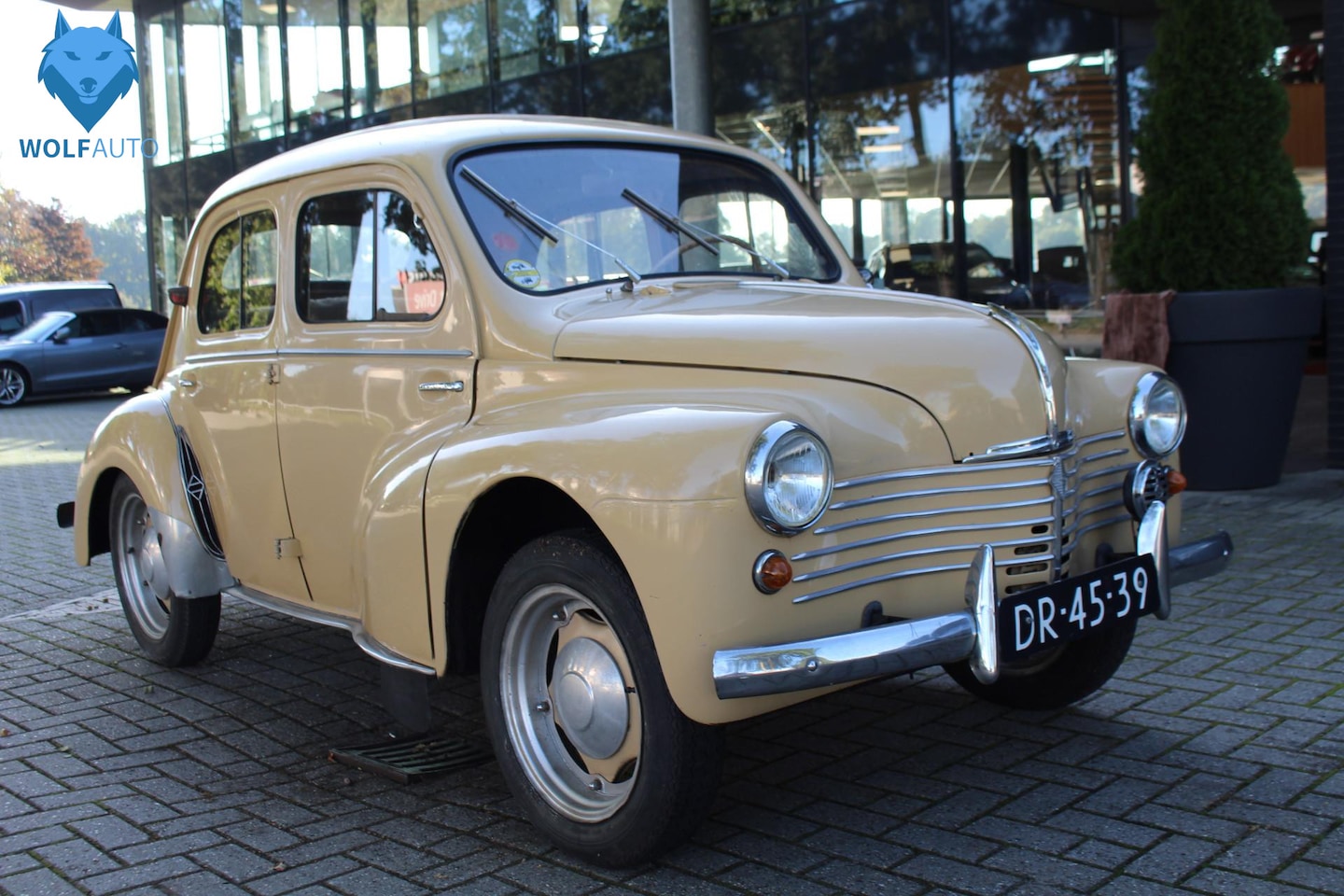 Renault 4 - R4 CV ORIGINEEL! Afkomstig uit Museum 1953 - AutoWereld.nl