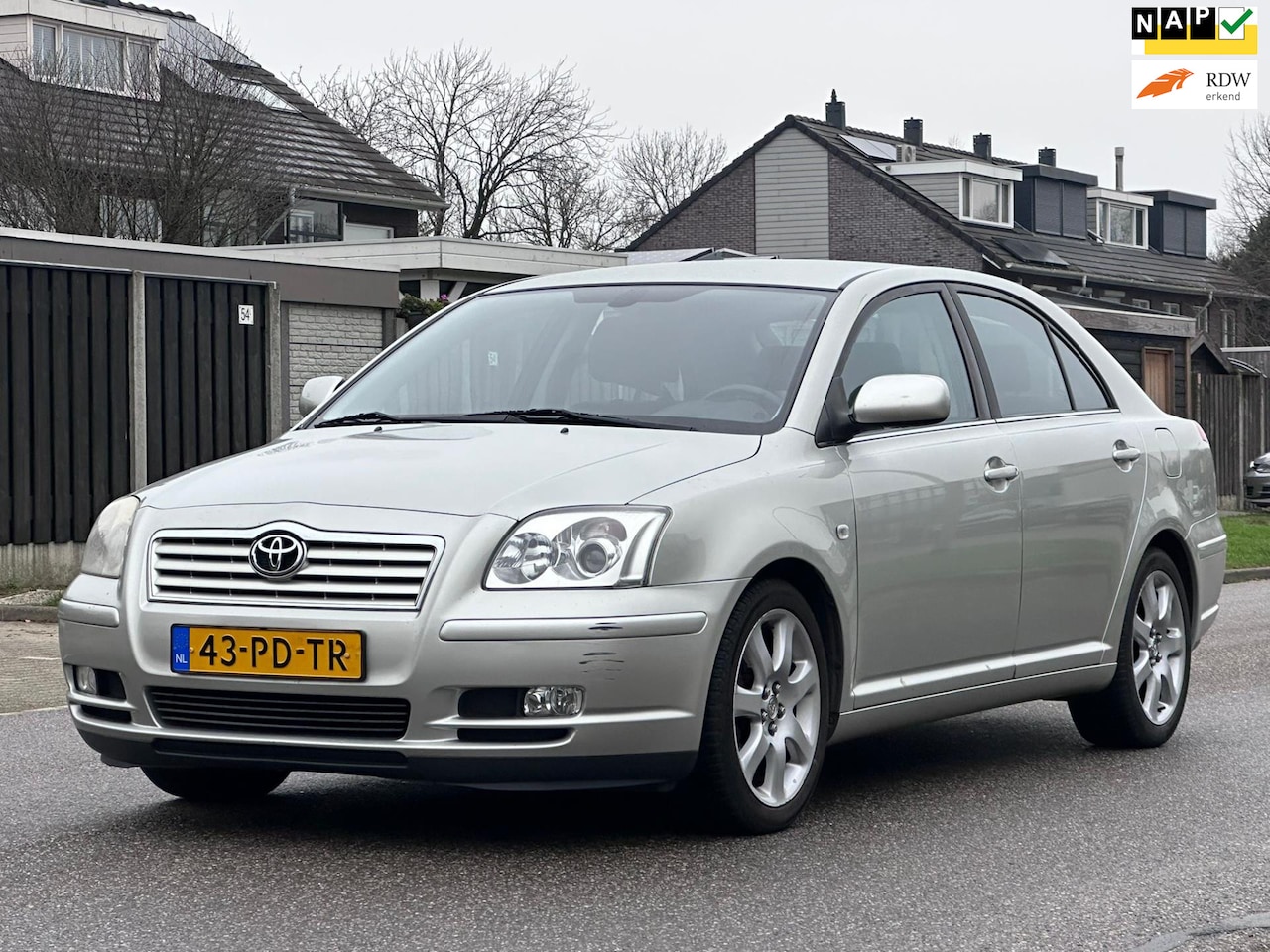 Toyota Avensis - 2.0 VVTi Linea Luna 1e Eigenaar*Cruise*Airco*Trekhaak*NAP*LM velgen* - AutoWereld.nl