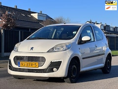 Peugeot 107 - 1.0 Active 5DR*Airco*NAP*Elektrische ramen*APK*Stuurbekrachtiging