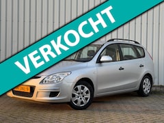 Hyundai i30 CW - 1.6i Active Cool|Airco|Trekhaak|Dealer-onderhouden