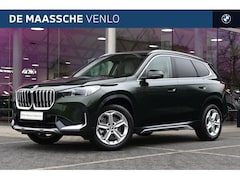 BMW X1 - sDrive20i High Executive xLine Automaat / Panoramadak / Trekhaak / Sportstoelen / Parking